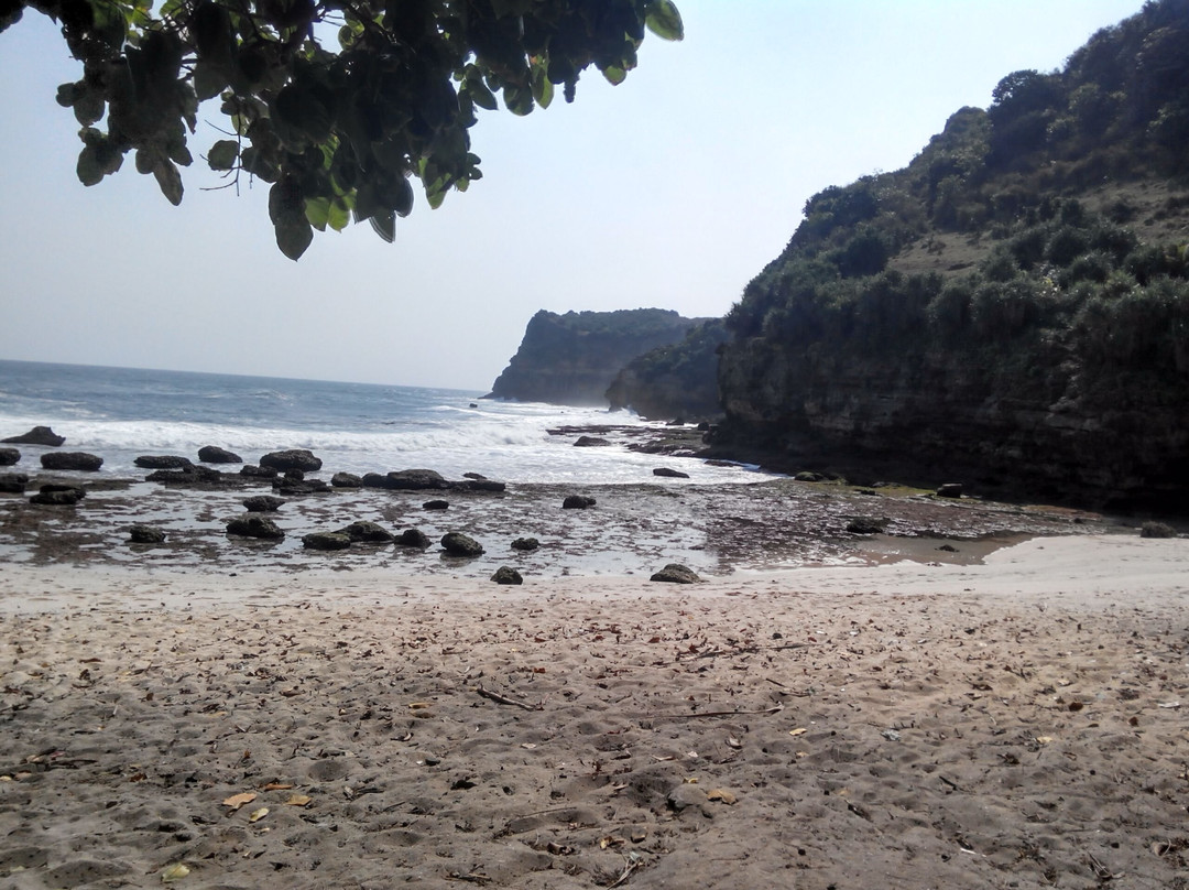 Pantai Ngitun景点图片