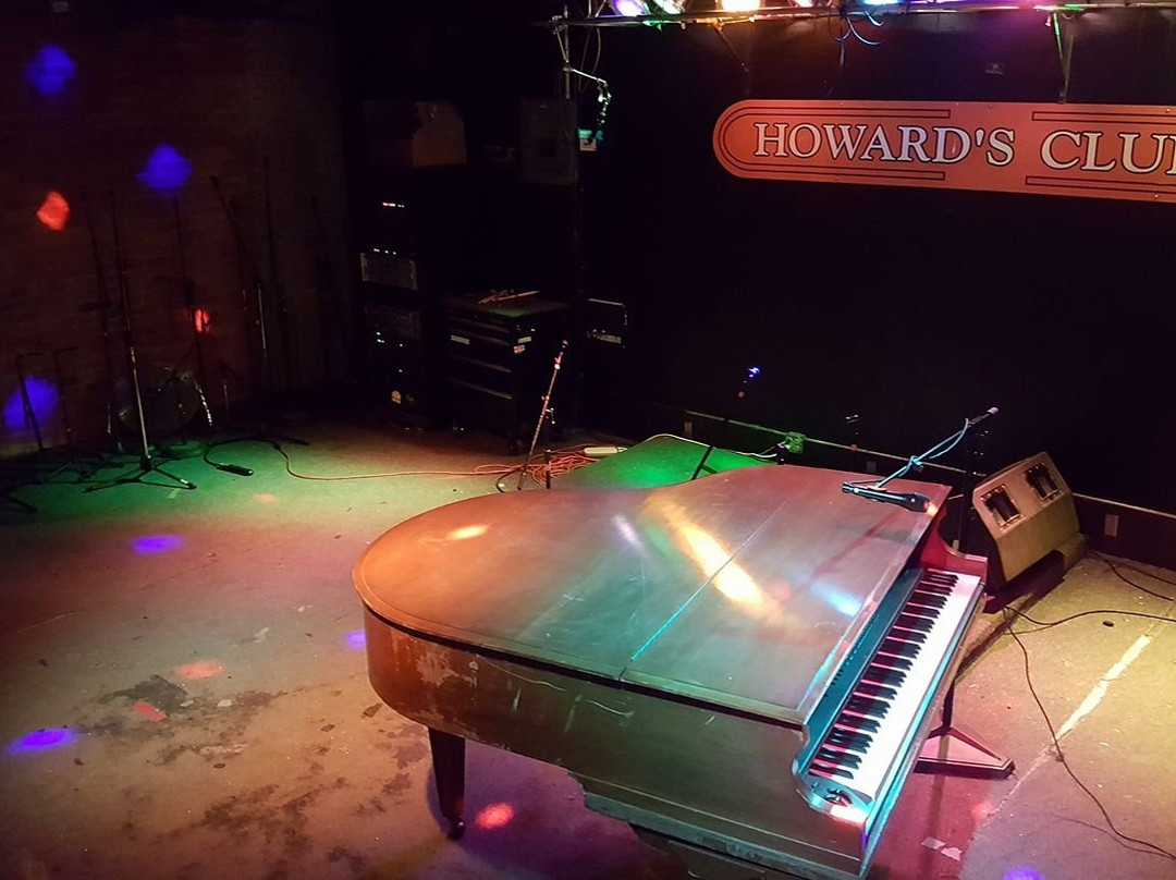 Howard's Club H-鲍灵格林必去景点