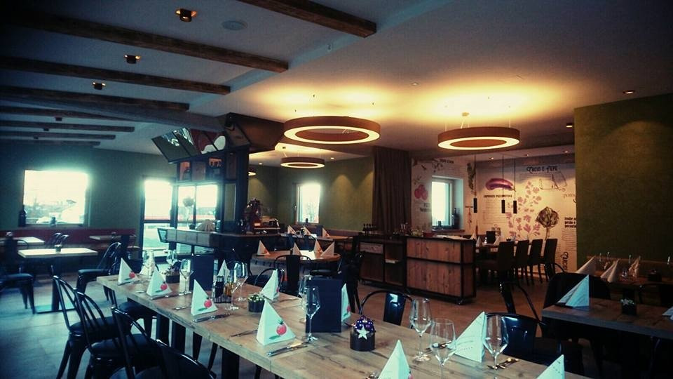 Axams餐馆和美食-Ristorante da Sergio Pizza Pazza