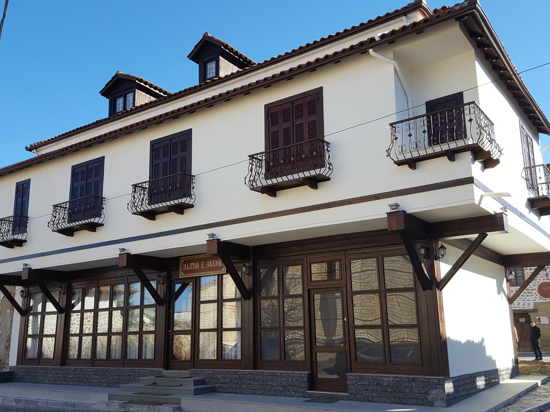 Dardhe酒店住宿-Hotel Bujtina e Bardhe