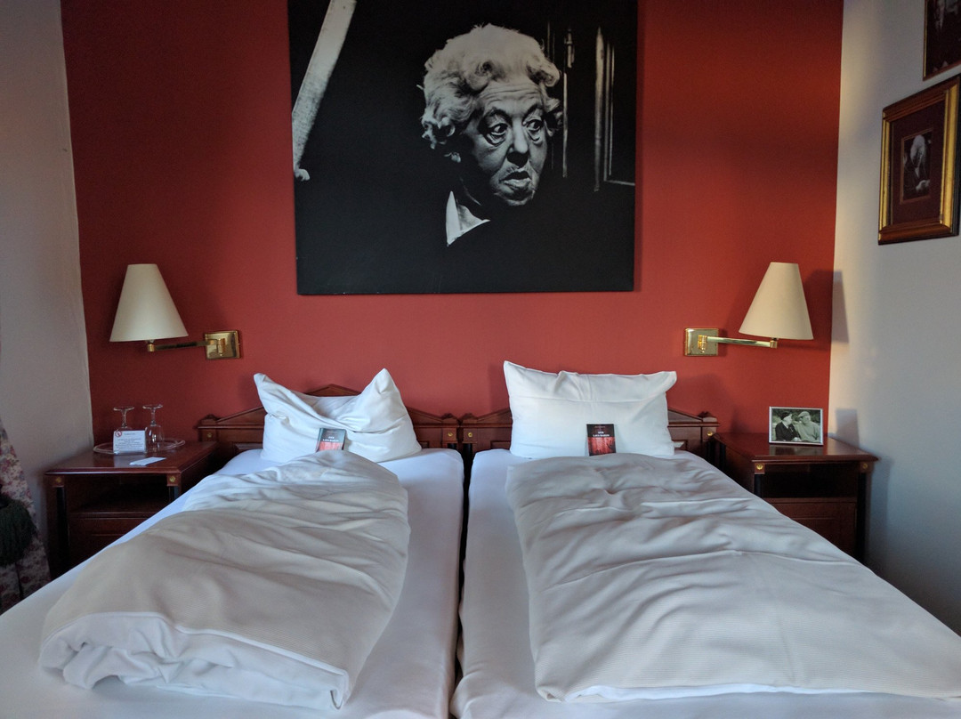 Gerolstein酒店住宿-Das Krimihotel