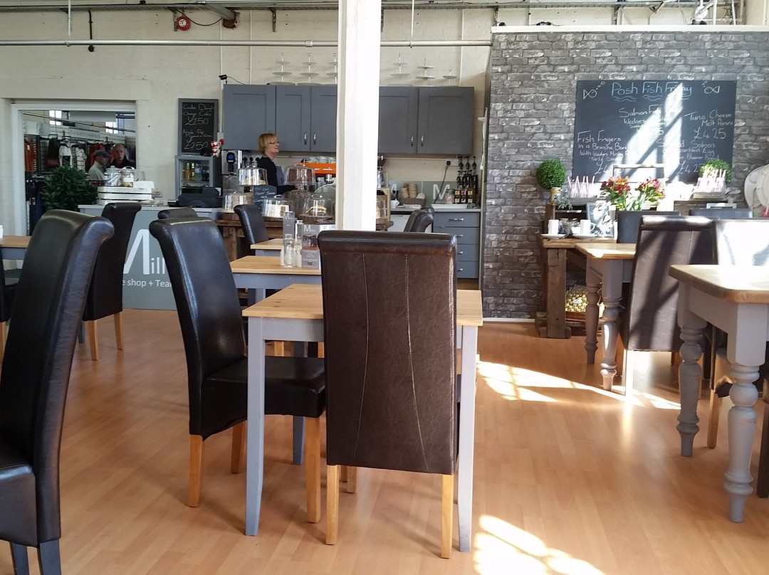 Cossall餐馆和美食-Millies Coffee Shop & Tea Rooms & Millies the Restaurant