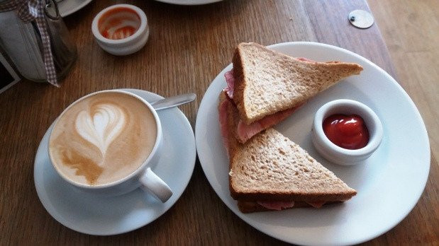 Newmillerdam餐馆和美食-Fortythree coffee shop