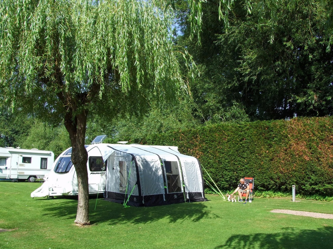 Lincomb Lock Caravan Park