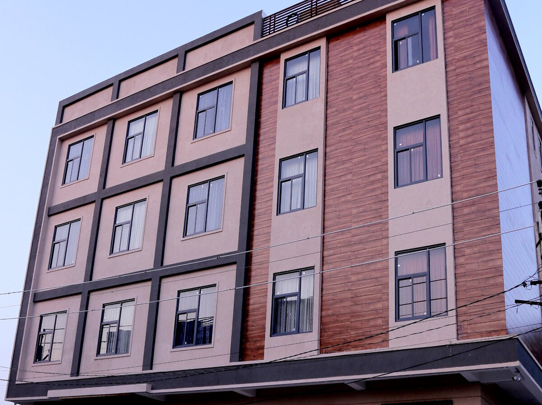 Grand Kukas Residency