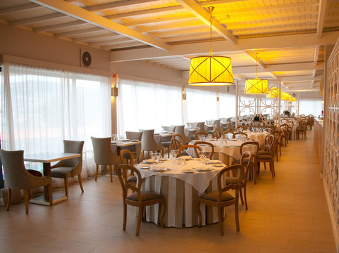 Sao Mamede de Este餐馆和美食-Abadia D'este