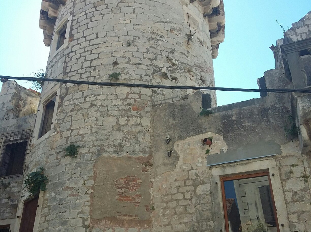 Castle Cambi景点图片