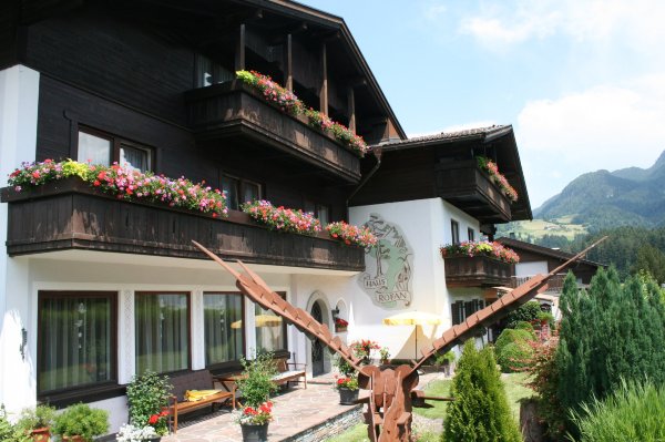 洛凡膳食旅店-浴室