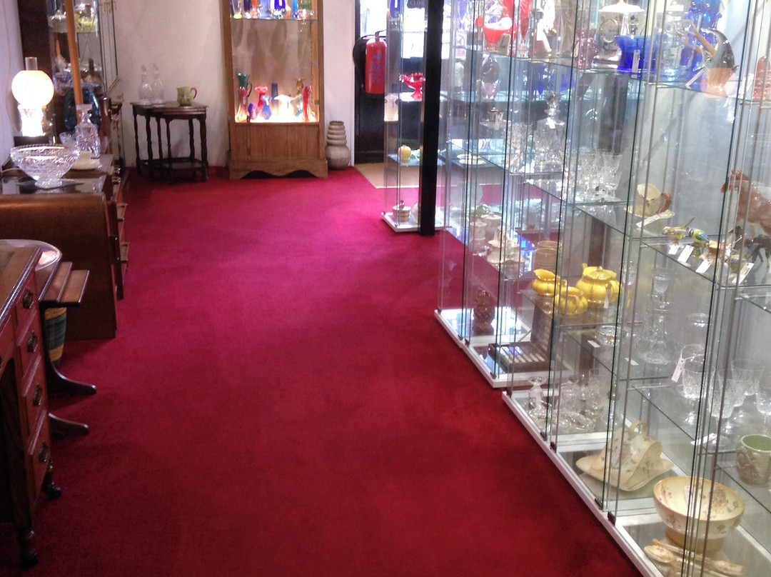 Artmosphere Antiques景点图片