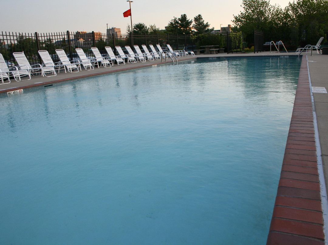 Reefpoint Marina-拉辛必去景点