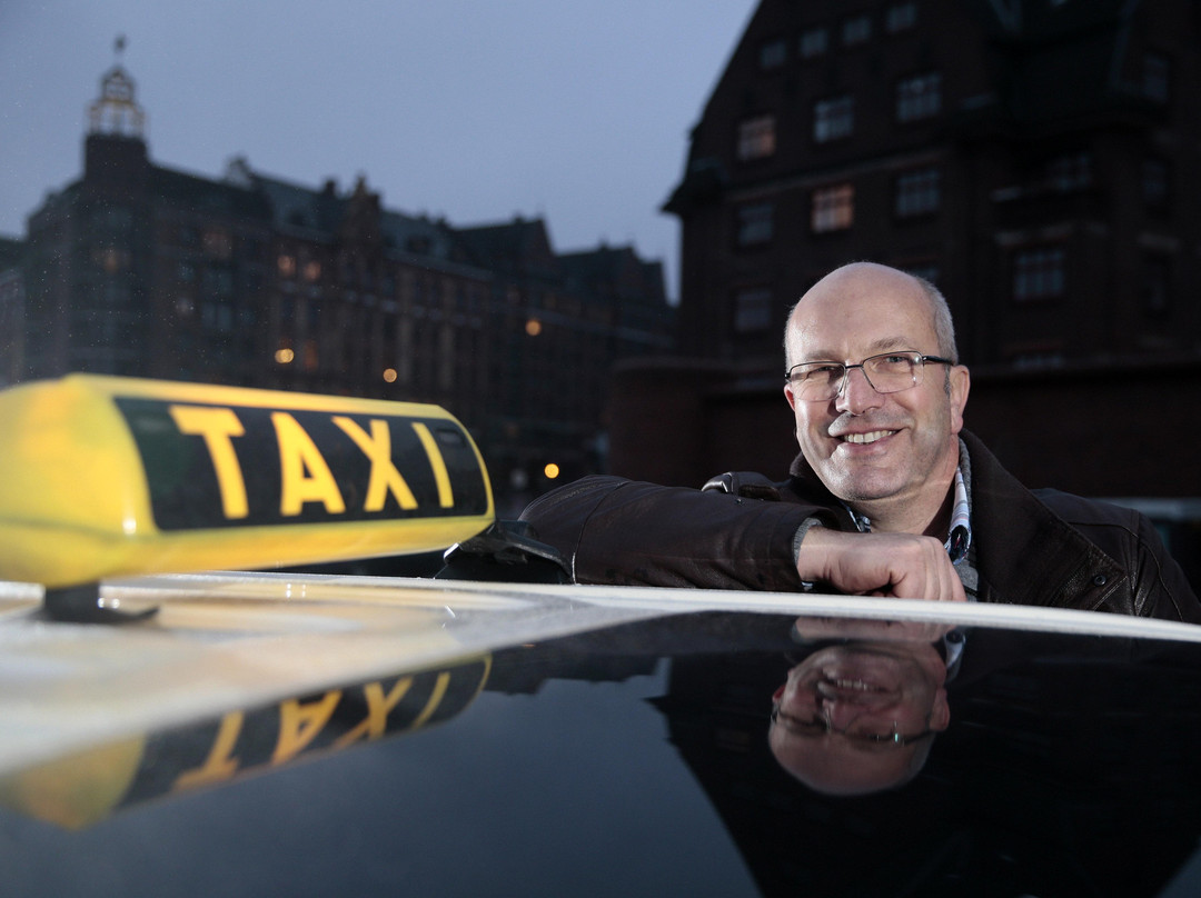 Taxi Company & Tourguide Bernd Meyn