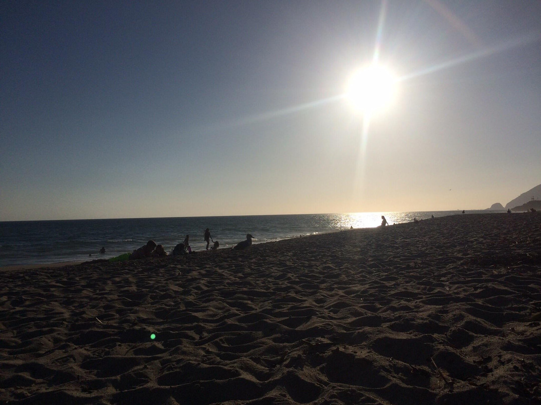 Surfrider Beach景点图片