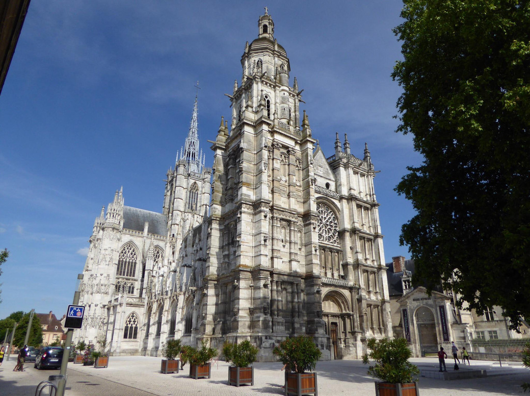 Cathedrale Notre Dame de Evreux-Evreux必去景点