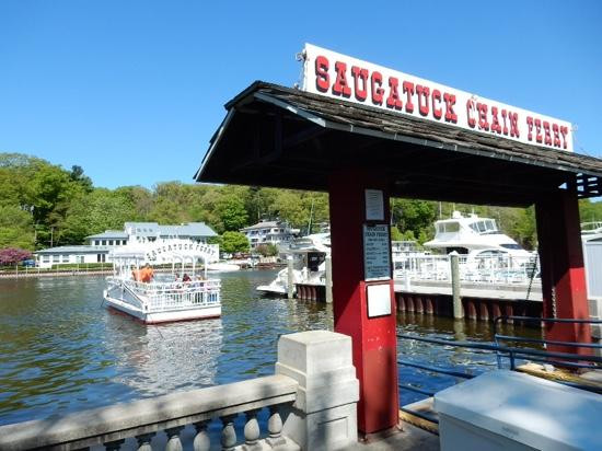 Saugatuck Chain Ferry景点图片