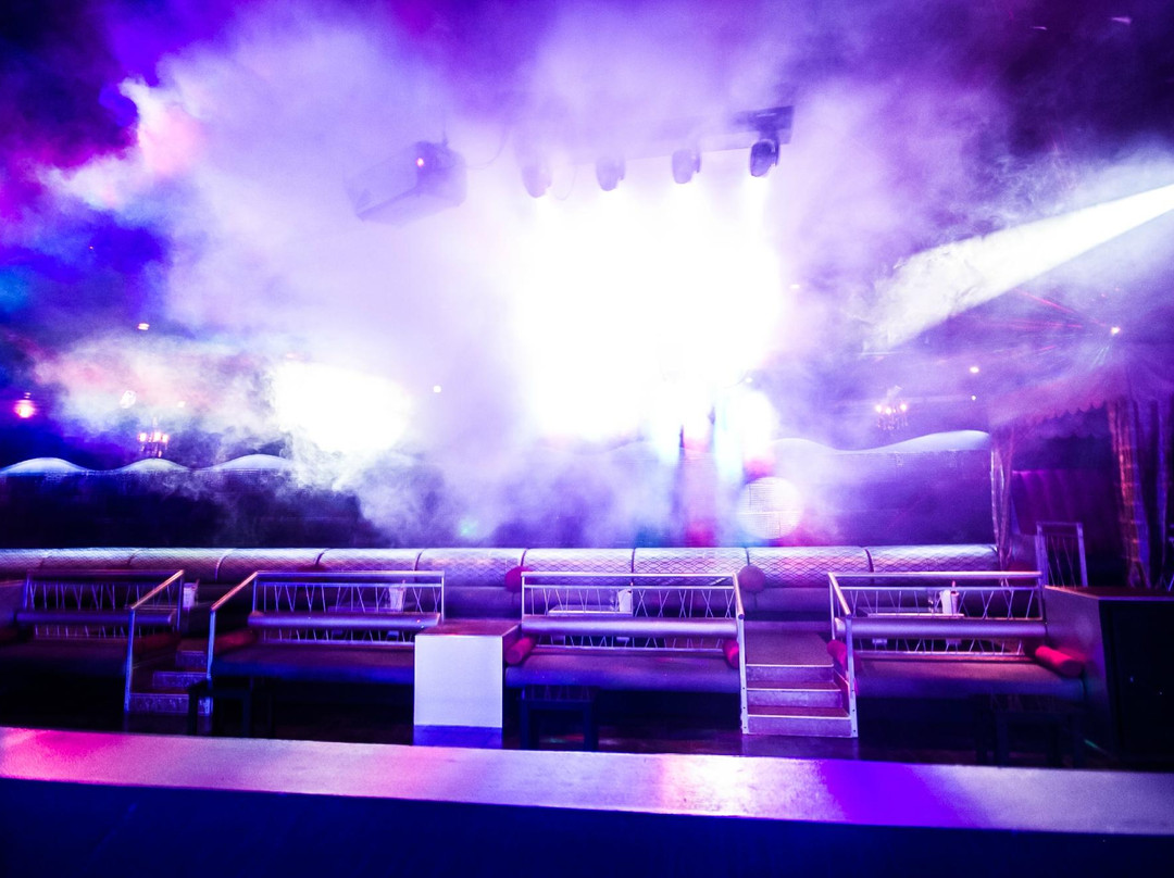 Fiction Nightclub-金斯敦必去景点