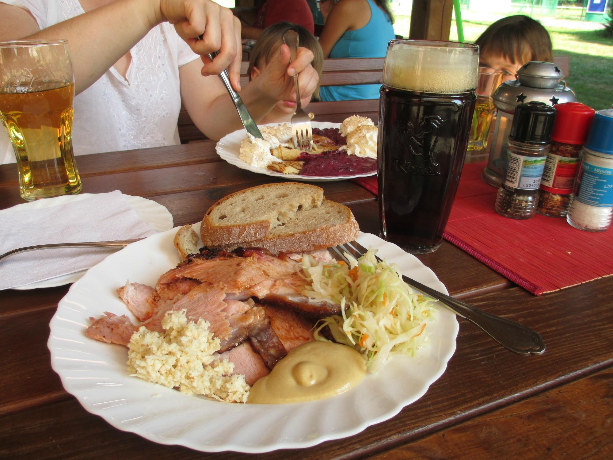 Pension U Stribrneho Jelena-餐饮