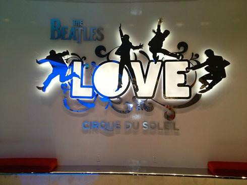 太阳马戏团剧目《爱》-拉斯维加斯必去景点