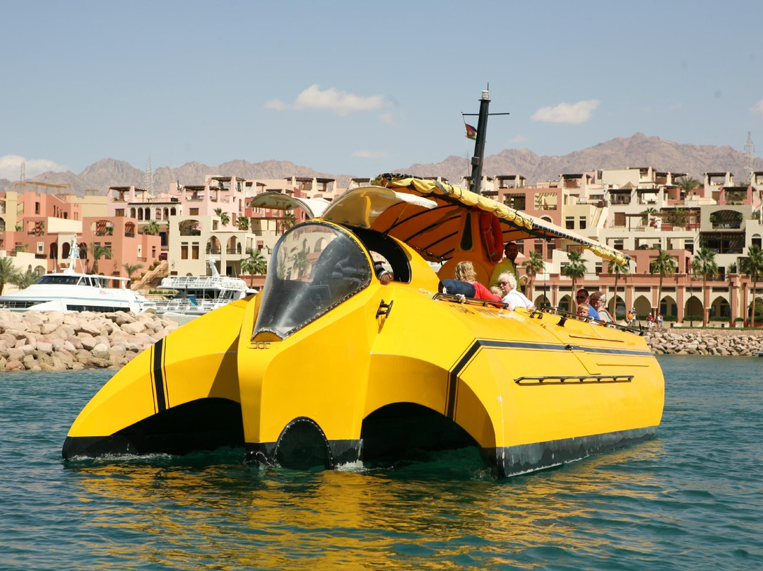 Neptune Submarine Boat-亚喀巴必去景点