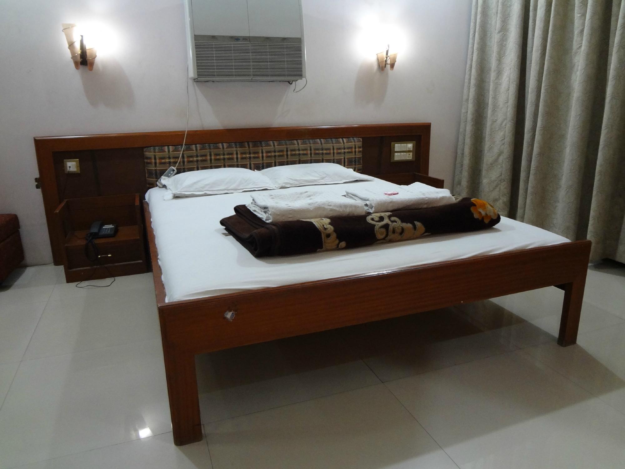 Hotel Aishwarya-客卧