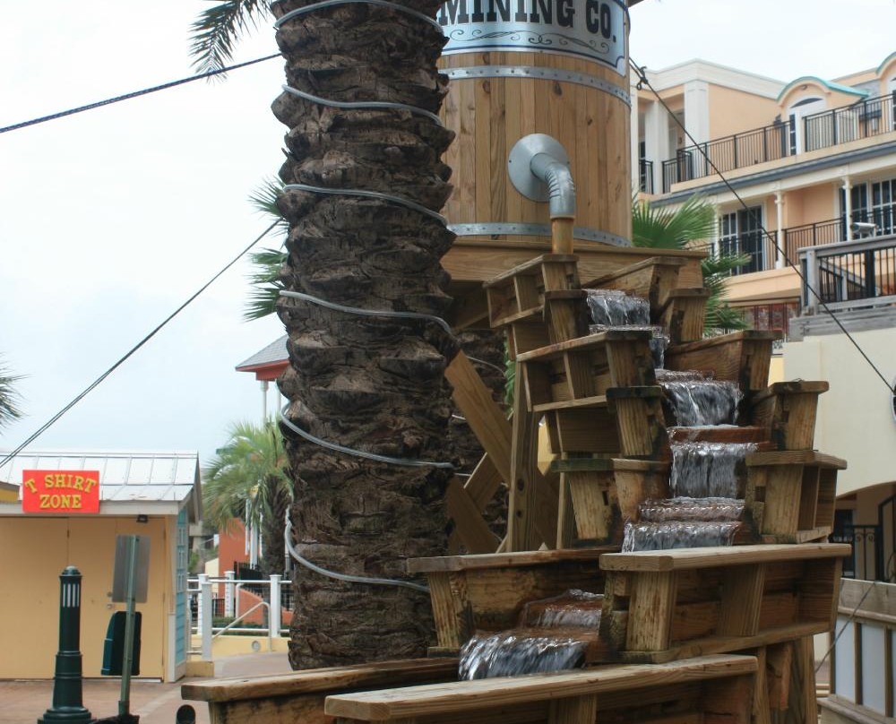 HarborWalk Marina-德斯廷必去景点