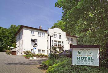 巴特洪堡酒店住宿-Hotel Haus am Park