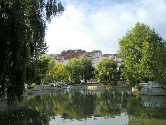 御制平定西藏碑-拉萨市必去景点