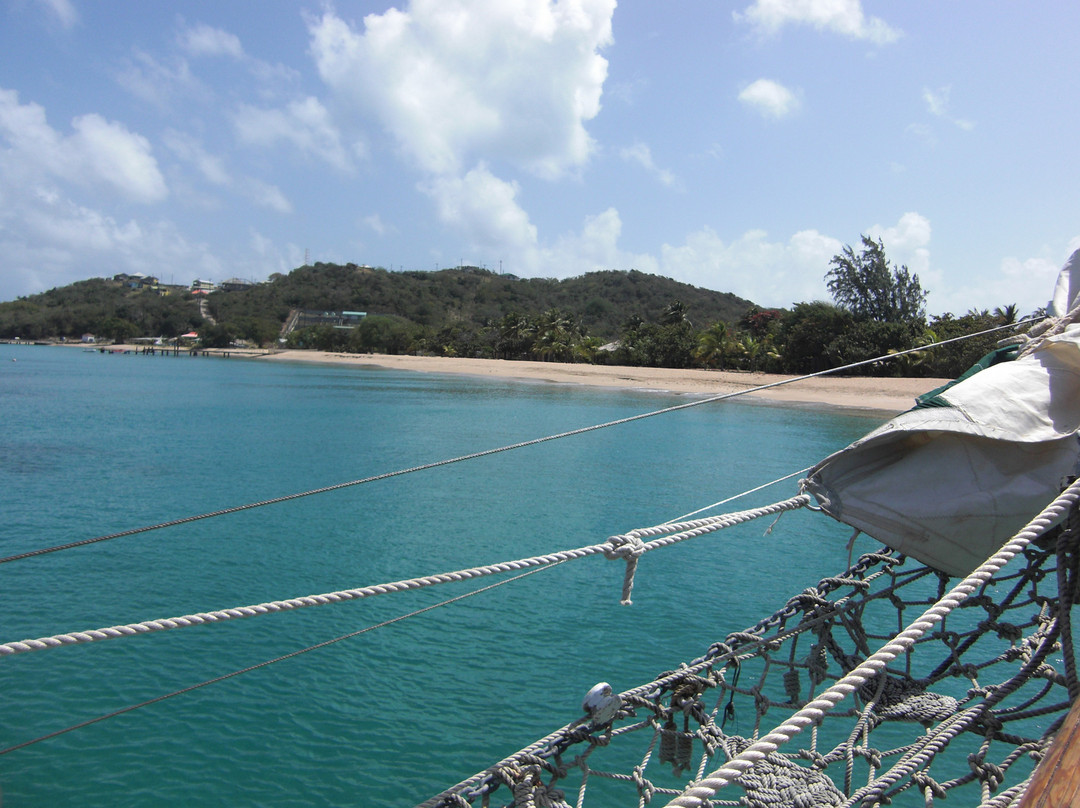 Sunsation Tours-St. George's必去景点