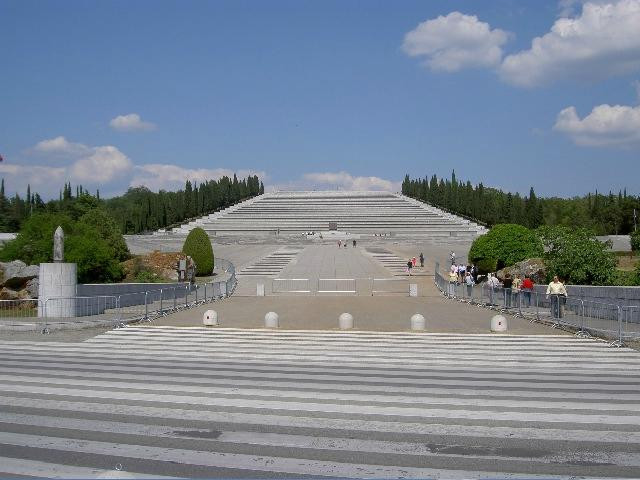 Sacrario Militare di Redipuglia景点图片