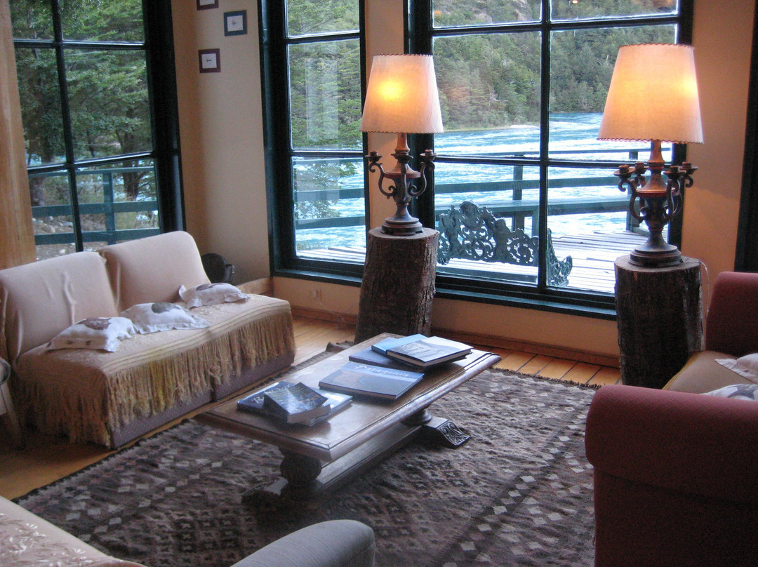 Patagonia Baker Lodge