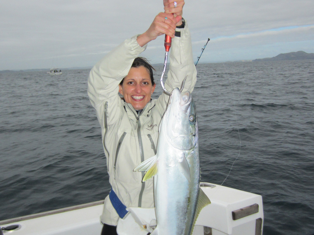 Strayline Fishing Charters-派希亚必去景点