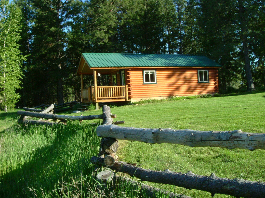 The Cabins at Deer Crossing主图