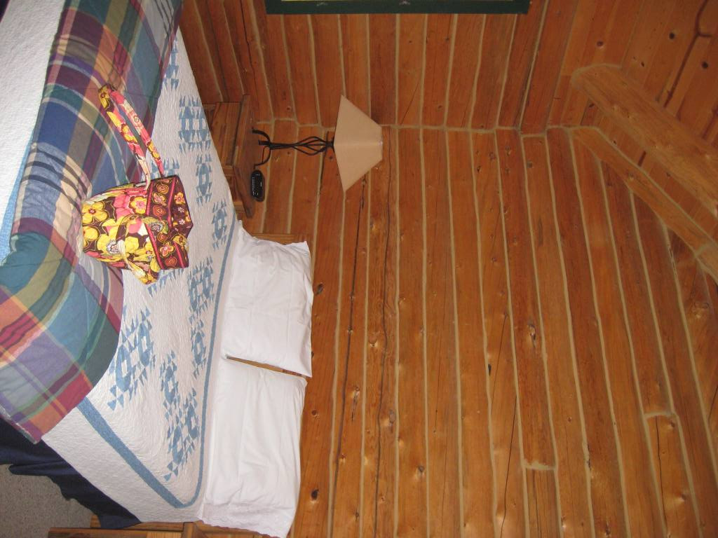 Yellowstone Country Cabins主图