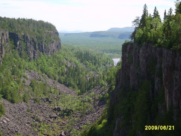 Ouimet Canyon Provincial Park-Dorion必去景点