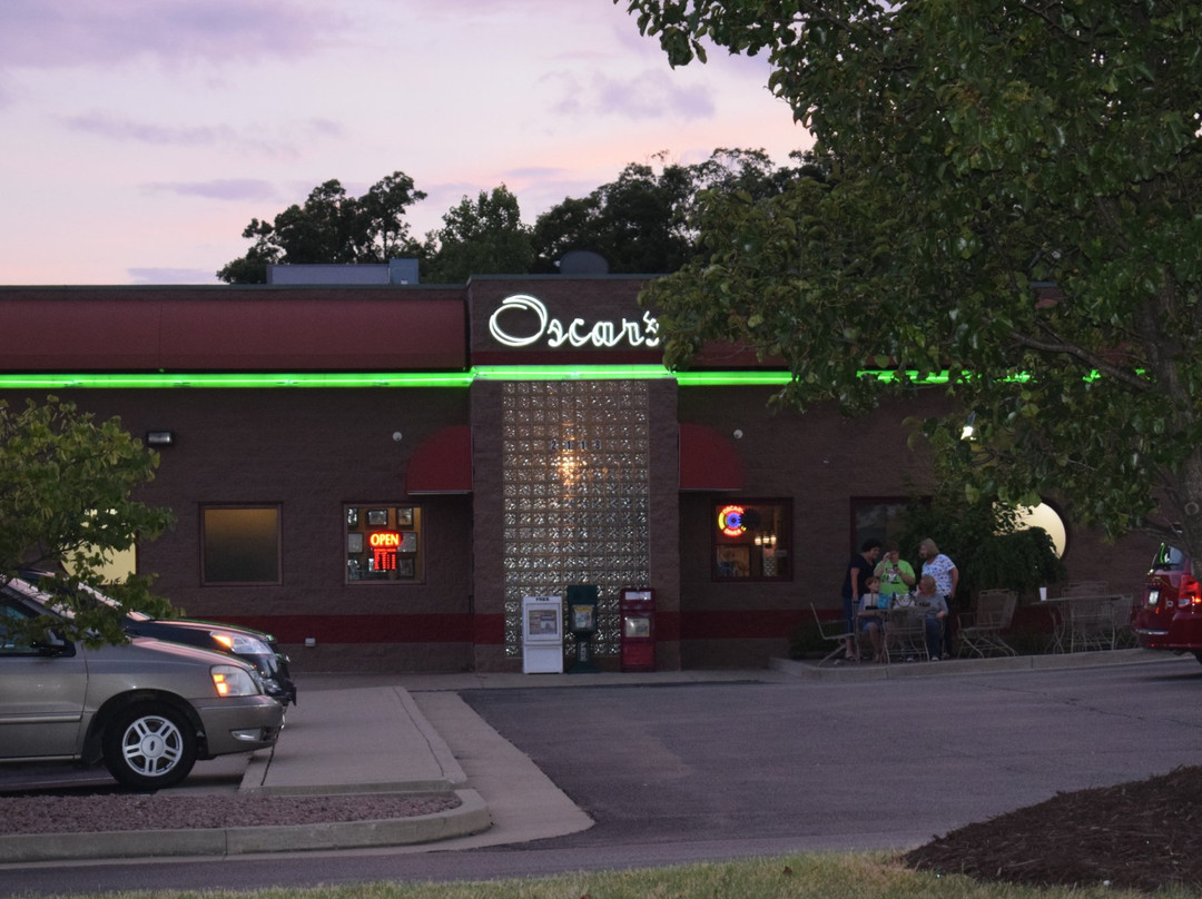 Oscar's Classic Diner