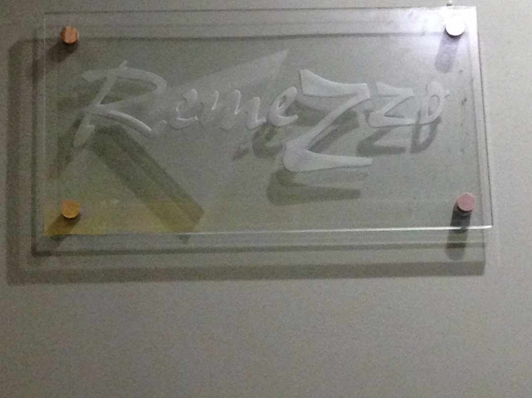 Remezzo Pizza Cafe