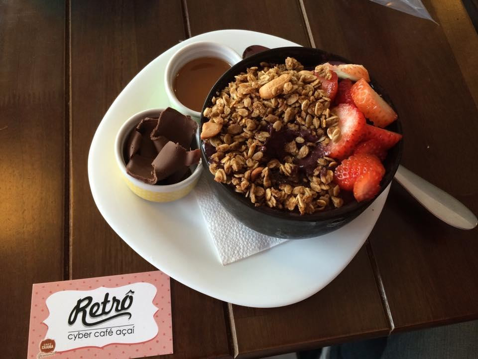 Retro Cyber Cafe Acai
