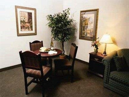 Heritage Inn Hotel & Convention Centre