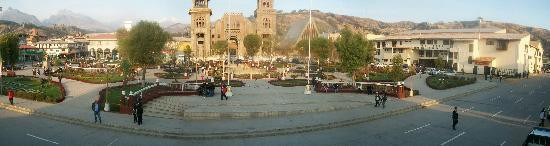 Plaza de Armas-瓦拉斯必去景点