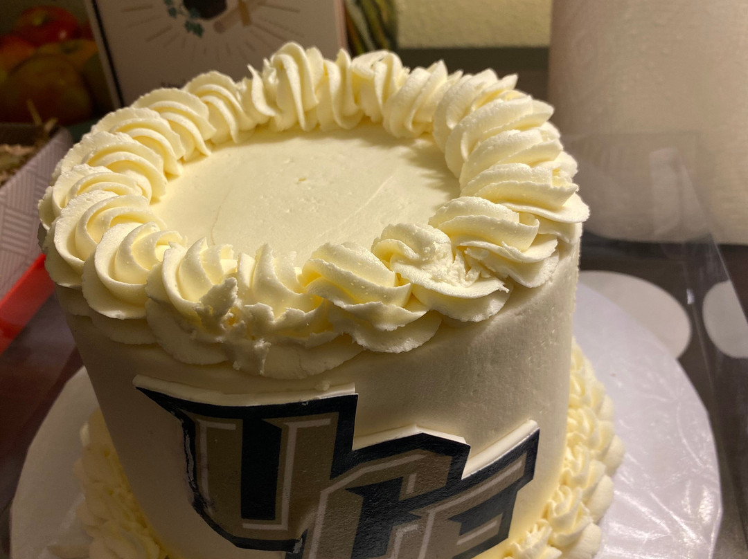 奥兰多东智选假日套房酒店主图