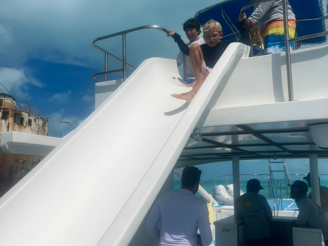 Grace Bay Watersports-普罗维登西亚莱斯必去景点