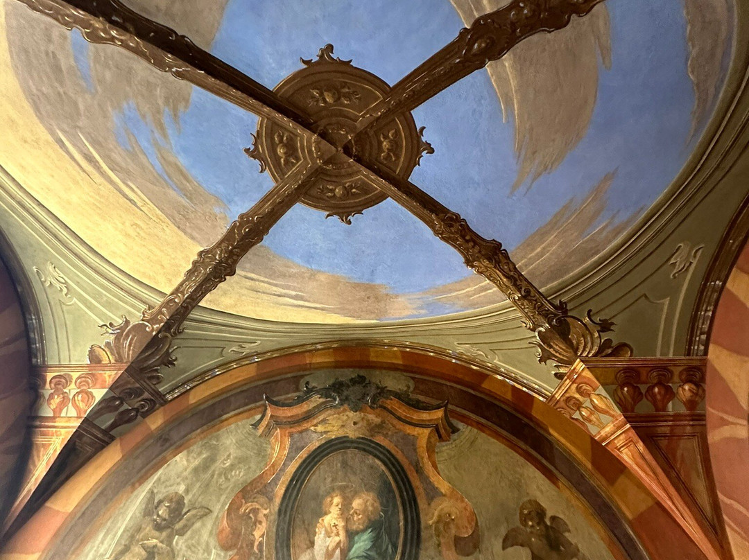 Chiesa di Santa Maria in borgo-门德里西奥必去景点