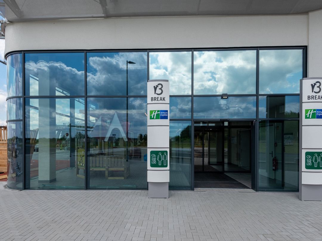 Rehlingen酒店住宿-Holiday Inn Express Hamburg South A7/as42 By IHG