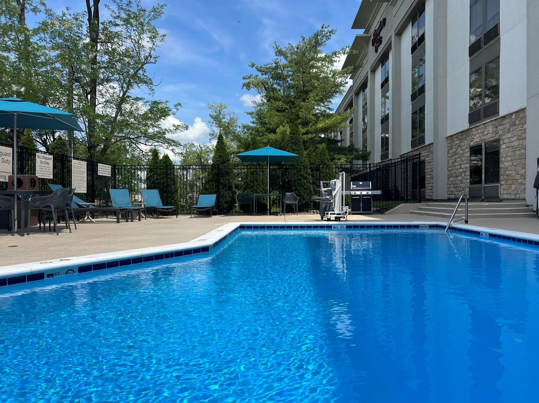 Hampton Inn Bloomington主图