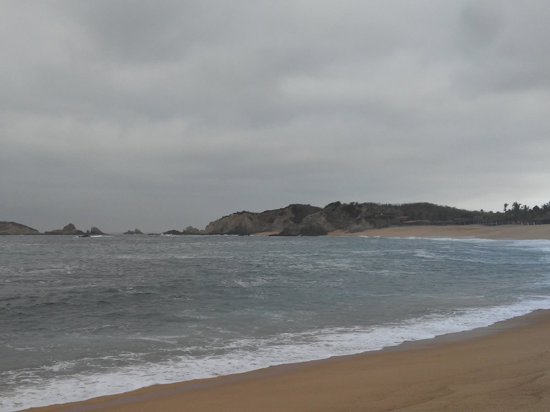 Maruata Beach景点图片