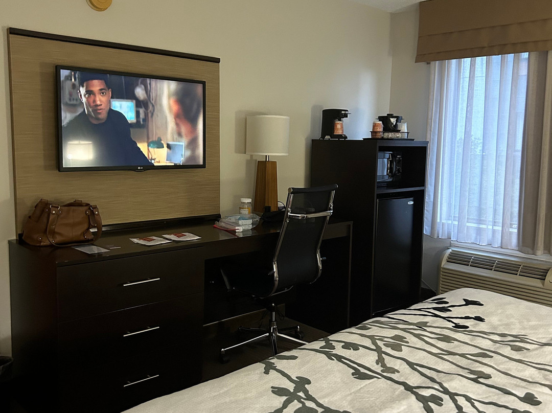 Sleep Inn & Suites Smithfield Near I-95主图