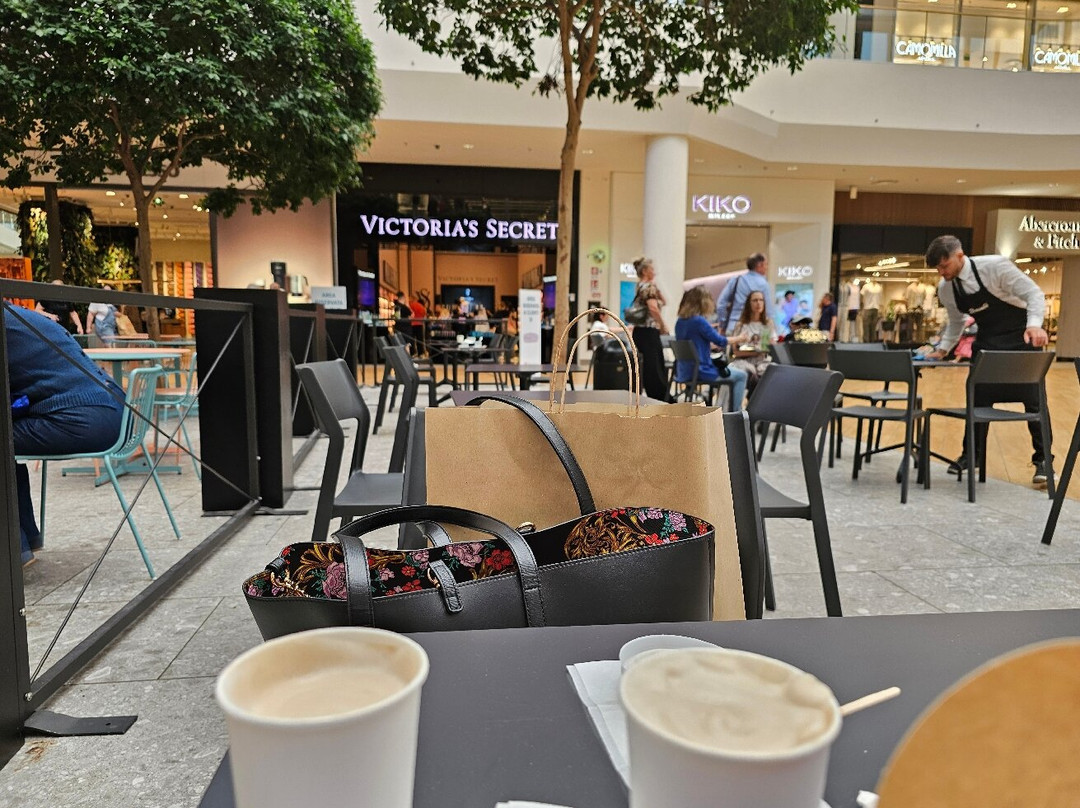 Minuto Bauli, Il Centro ,arese