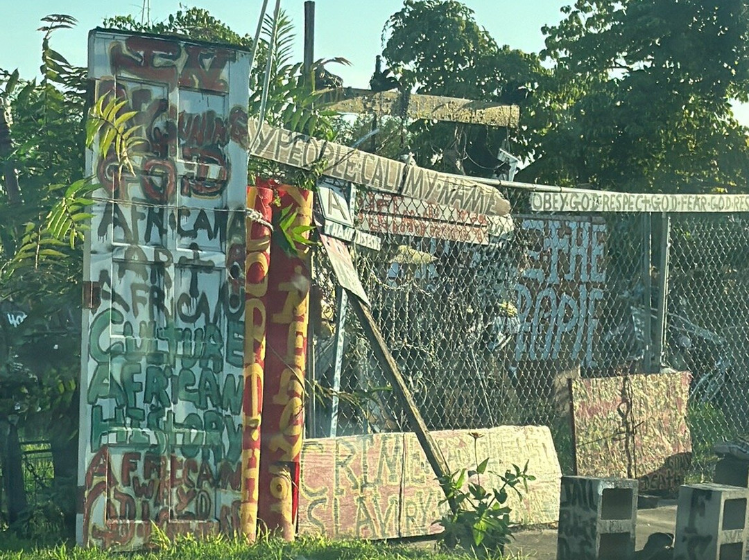 Joe Minter's African Village in America景点图片