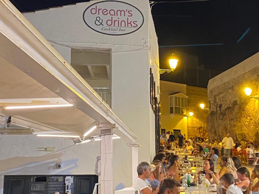 Dreams & Drinks Cocktail Bar