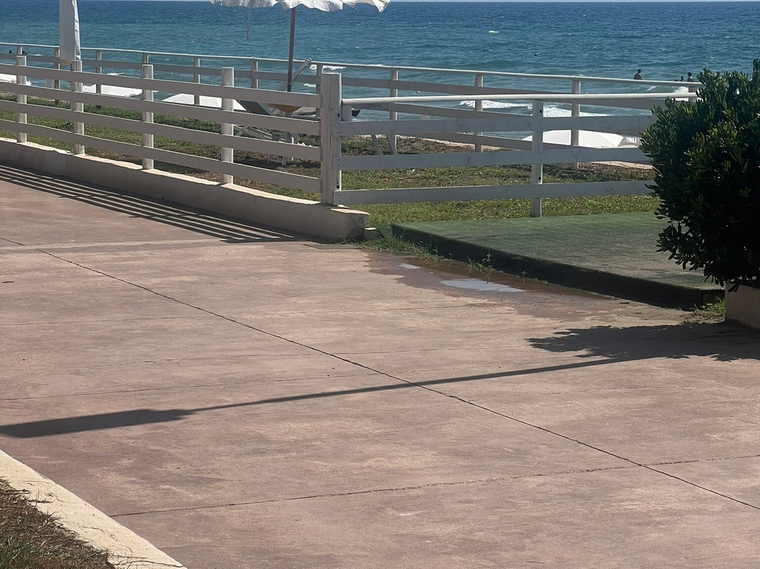 Bau Bau Beach Village景点图片