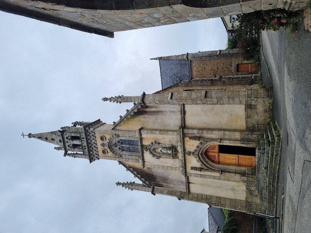 Eglise Saint Sauveur-欧赖必去景点